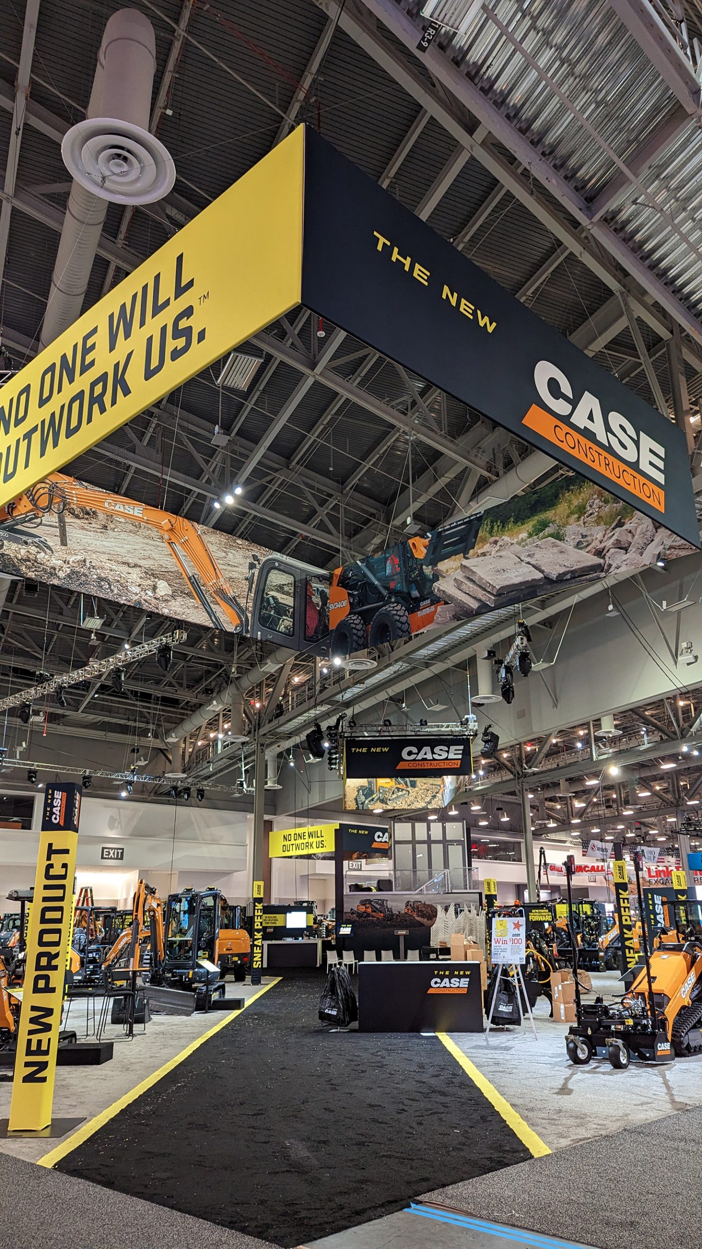 CASE Construction Equipment — CASE Construction Equipment exhibit build